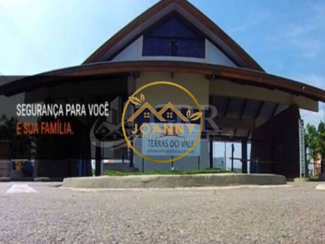 Venda em Condomínio Terras do Vale - Caçapava